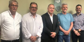 Presidente da FPF vai pedir reconhecimento dos títulos nacionais do Grêmio Esportivo Maringá