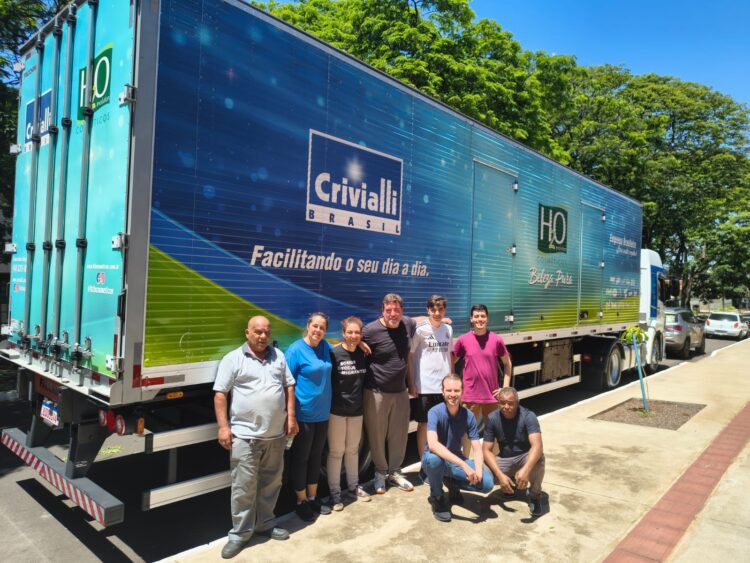 Arquidiocese de Maringá envia para Rio Bonito do Iguaçu carreta de doações