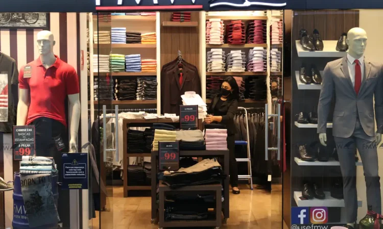 No Dia das Trocas, conheça os direitos do consumidor na hora de trocar presentes de Natal