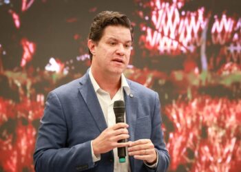 Os convênios coordenados por Guto Silva com as prefeituras passam de R$ 4,2 bilhões, um recorde histórico