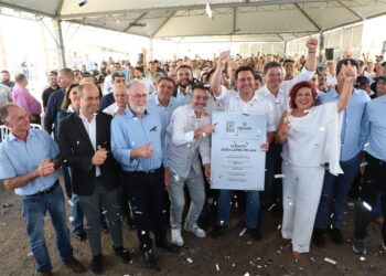 Governador inaugura viaduto na PR-444, em Mandaguari