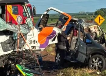 seis pessoas de uma mesma família morrem em acidente na PR-170