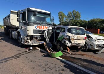 Acidente ocorrido na BR 376 em São Domingos, dezembro de 2025 (Crédito: Arquivo/PRF)