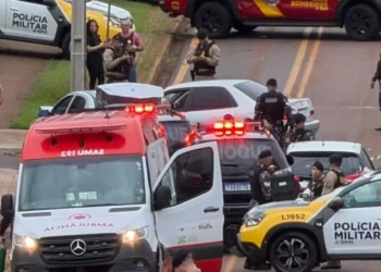 Dois homens morrem e outro fica gravemente ferido em confronto com a PM