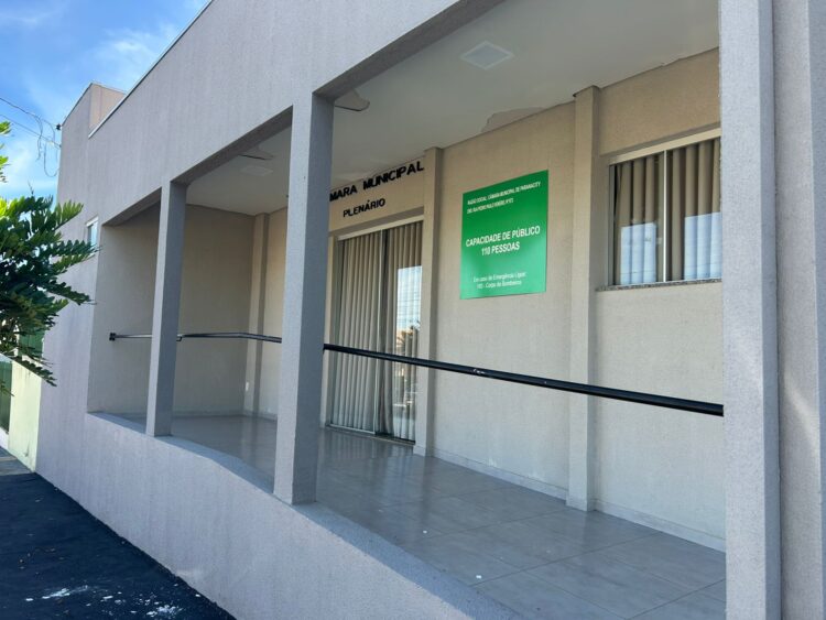 Câmara de Paranacity realiza concurso público para várias funções
