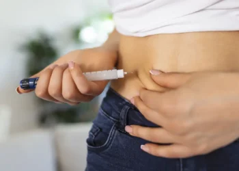 Aumento de casos de pancreatite pode estar ligado ao uso de canetas emagrecedoras