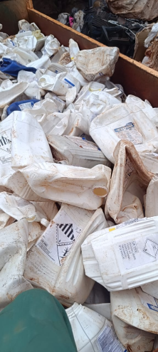 barracão de recicláveis de Paiçandu é interditado por armazenar embalagens de defensivos agrícolas