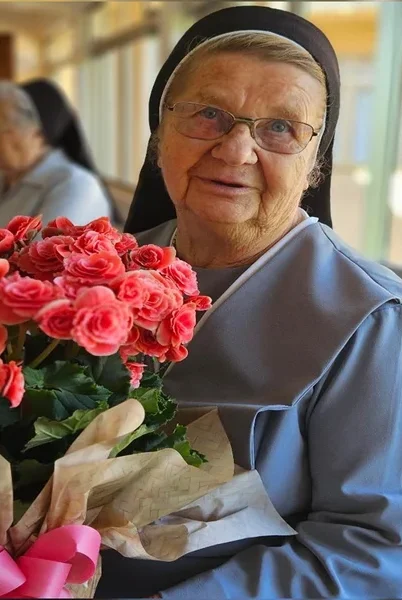 Freira é assassinada a pauladas em convento do Paraná