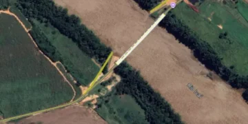 Ulisses Maia entrega projetos para construção de ponte no Rio Ivaí, entre Guaporema e Mirador