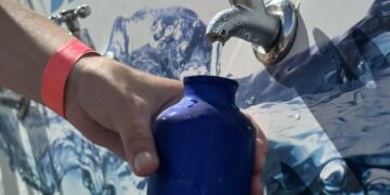 Cuidados com a hidratação e alimentação ajudam durante o carnaval