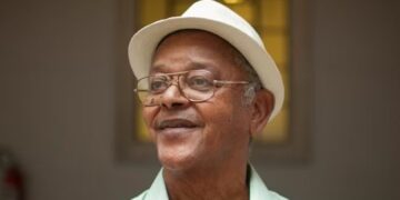 Morre o compositor Idevval Anselmo, referência em samba-enredo