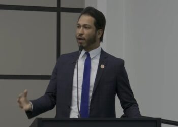 Vereador ameaça despejar lixo na frente da prefeitura