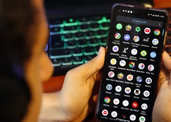 Entra em vigor o ECA Digital, lei que protege crianças e adolescentes na internet entra em vigor hoje