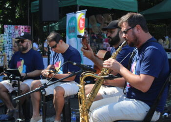 Maraka Trio e Marcelo Galvão (Crédito: Cristiano Martinez)