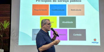 Ouvidor-Geral da prefeitura de Maringá faz palestra para servidores da prefeitura de Toledo