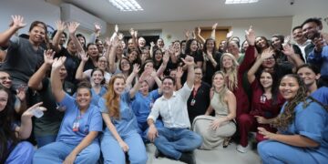 governador entrega ampliação do hospital de Loanda
