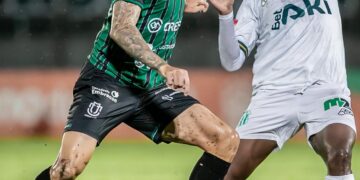 Fernando Teramatsu/Maringá FC.