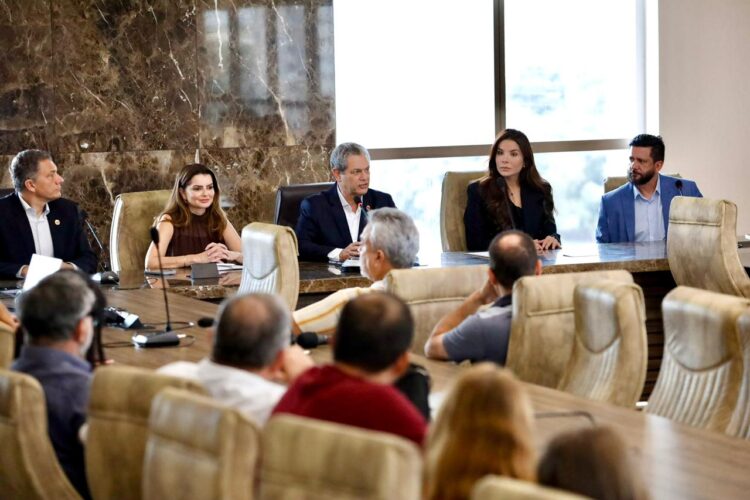 Prefeitura reúne agências de publicidade e órgãos de imprensa para estreitar parcerias