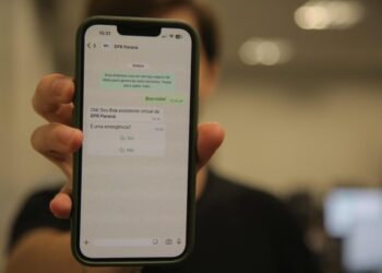 Usuários podem contactar a EPR Paraná via 0800 pelo WhatsApp