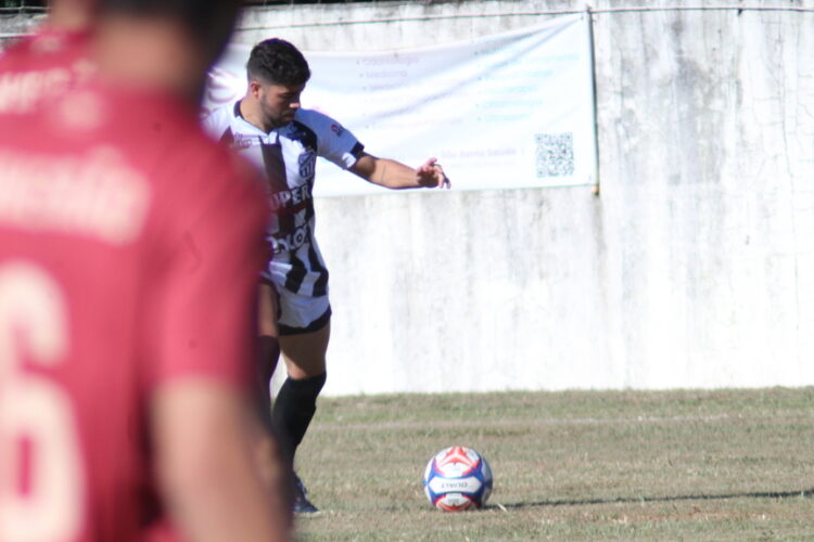 Pinheirão venceu na casa do Atlético Marialva (Crédito: Cristiano Martinez)