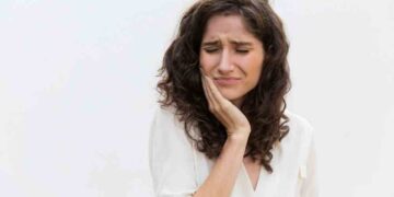 Dor na mandíbula pode comprometer seriamente a qualidade de vida das mulheres