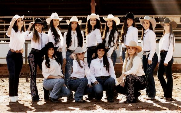 13 belas garotas disputam o título de Garota Country da Expoingá 2026