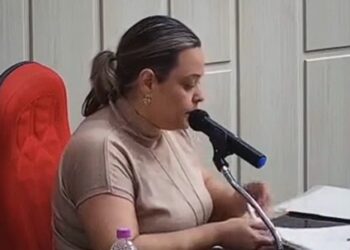 OAB Paraná realiza desagravo público a advogada Leandra Vecchi, da Câmara de Marialva, por violação de prerrogativas