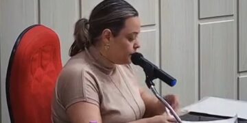 OAB Paraná realiza desagravo público a advogada Leandra Vecchi, da Câmara de Marialva, por violação de prerrogativas