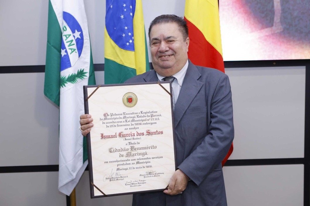 Ismael Santos comemora 50 anos de carreira com título de Cidadão Honorário