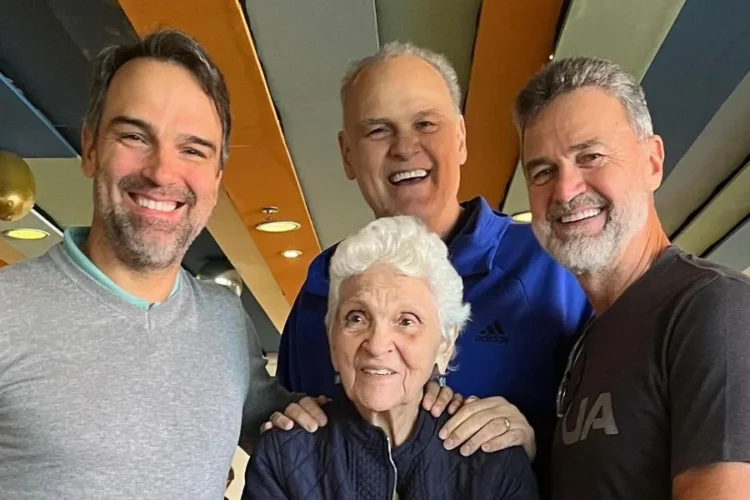 Morre Jandira, mãe de Oscar e Tadeu Schmidt