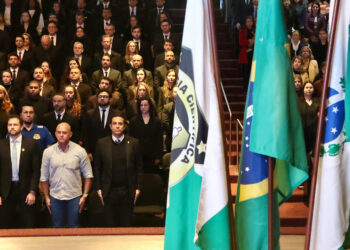 Polícia Científica do Paraná empossa 136 novos peritos e técnicos