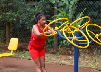 ATI 60+ oferece exercícios orientados para a população idosa de Maringá