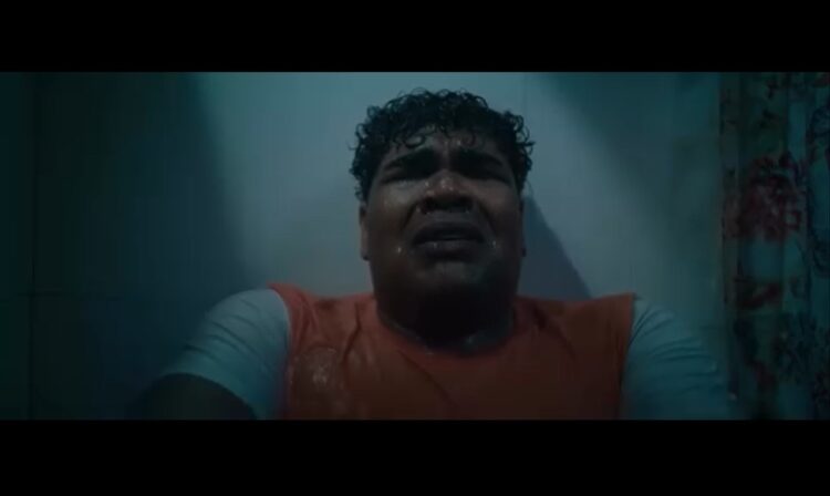 Cena no trailer de "Acorda" (Crédito: Reprodução)