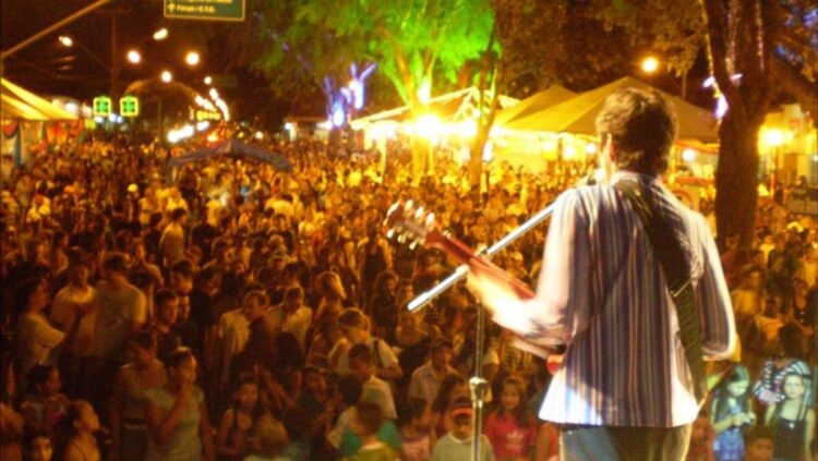 Hoje tem pré-Paraíso do Rock no Don Beer e papo com Beto Vizzotto