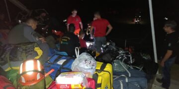Bombeiros do Paraná foram os primeiros da força-tarefa brasileira a começar a trabalhar no local de terremotos na Venezuela