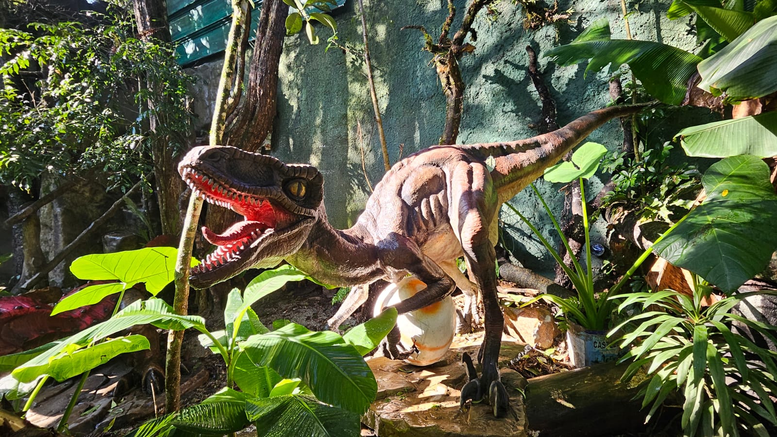 Termina a exposição de dinossauros do Parque do Ingá