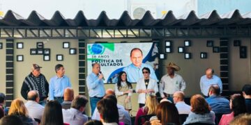 Ricardo Barros reúne candidatos a deputados estaduais por Maringá