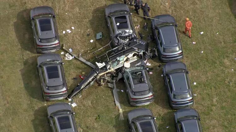 Helicópteros se chocam no ar e caem, matando seis pessoas