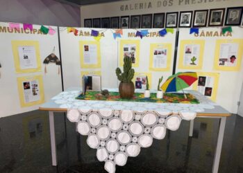 Exposição Nordeste, sim senhor, na Câmara de Maringá, destaca aspectos do cordel