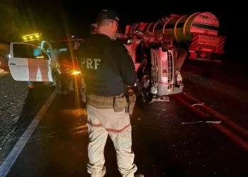 Batida frontal na BR-376. em Guairaça, deixa três mortos