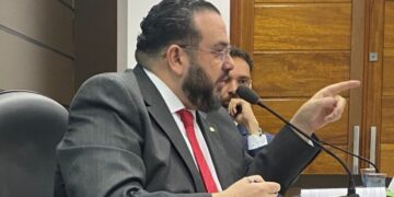 OAB faz ato de desagravo público na Adapar em favor do advogado Fúlvio Luis Stadler Kaipers