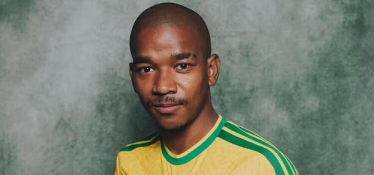 morre jayden adams meio-campista da áfrica do sul que participou da copa