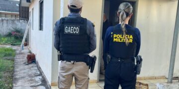 Operação Armeiro cumpre 13 mandados em investigação contra policiais militares