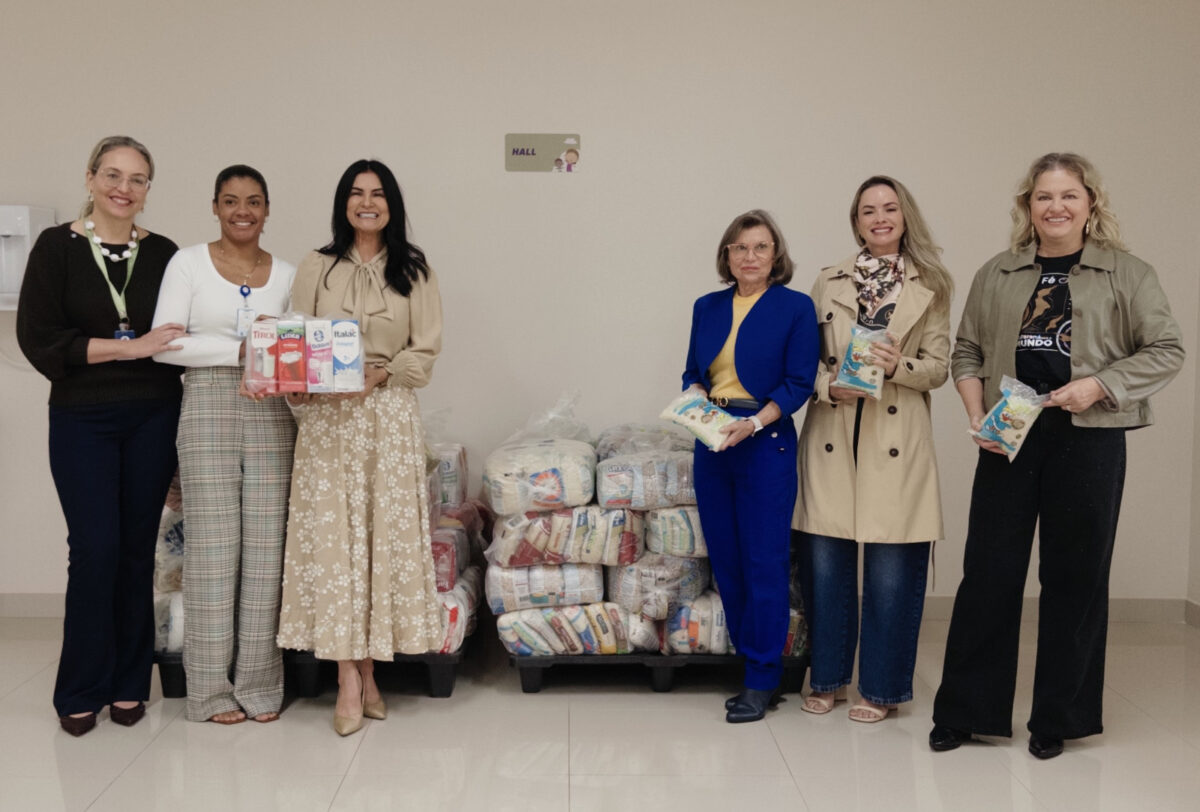 Ca Fé On repassa 6 toneladas de alimentos para o Hospital da Criança de Maringá