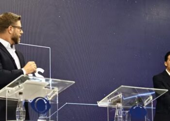 Requião Filho e Sandro Alex fazem o primeiro debate da campanha; Sérgio Moro não compareceu