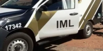 Dois morrem em acidente envolvendo moto e caminhonete de gás na Avenida Guedner