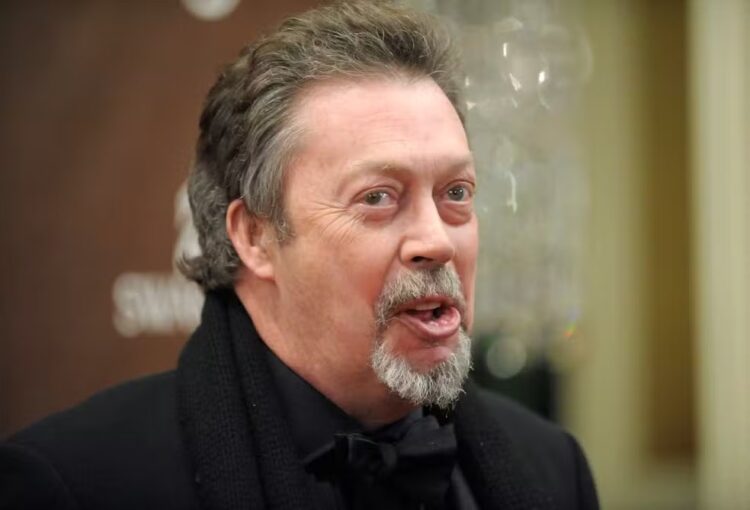 Morre o ator Tim Curry, de Esqueceram de Mim 2
