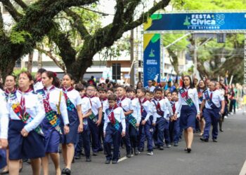 Prefeitura diz que 7 de Setembro em Maringá reuniu 7 mil pessoas