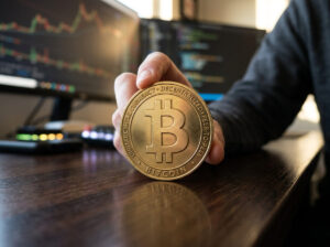 Ethereum cai 7,34% em sete dias e registra preço de US$ 2.516,73, com valor de mercado de US$ 305,88 bilhões