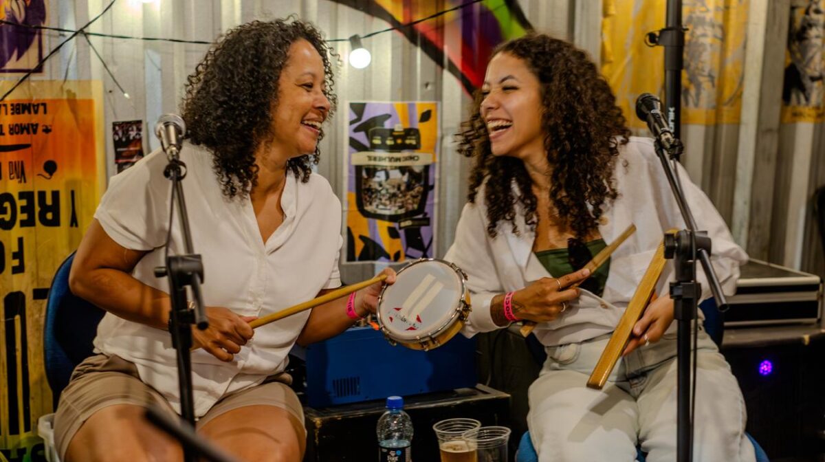 Amazelê, na Casa Luanda, apresenta Jandira Souza e Clara Raulino